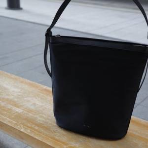 大人のデイリーバッグはこれ♪荷物多め女子も安心「EDITA」バケツ型トート