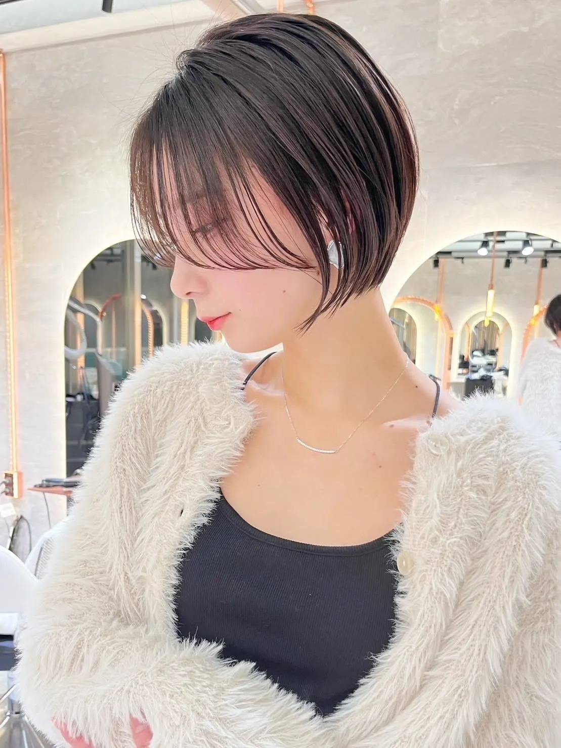 うざバングの丸みショート