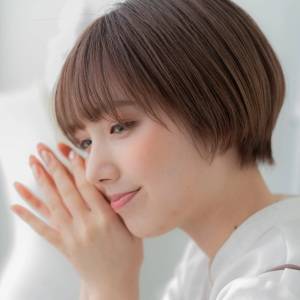  シンプルな丸みショート 