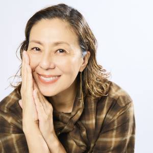 【RIKACOさんに聞く】デリケートな問題を抱えるミドル世代へ、今使ってほしい『FINE WAVE』って？