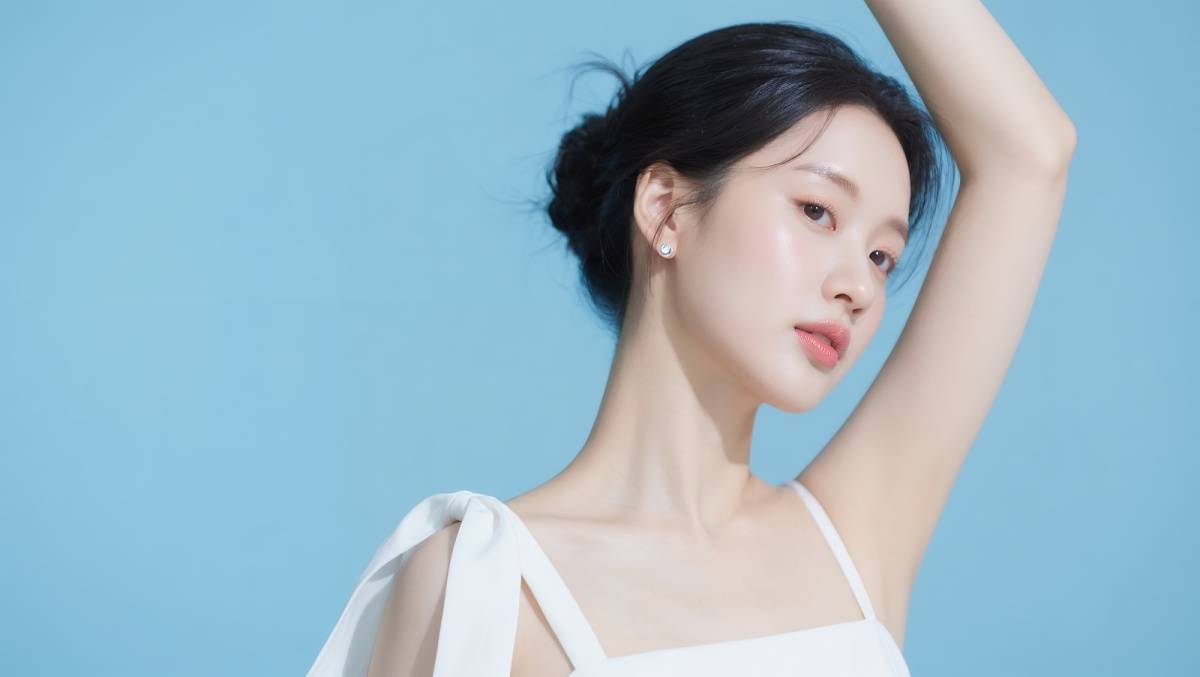 顔タイプがソフトエレガントな女性