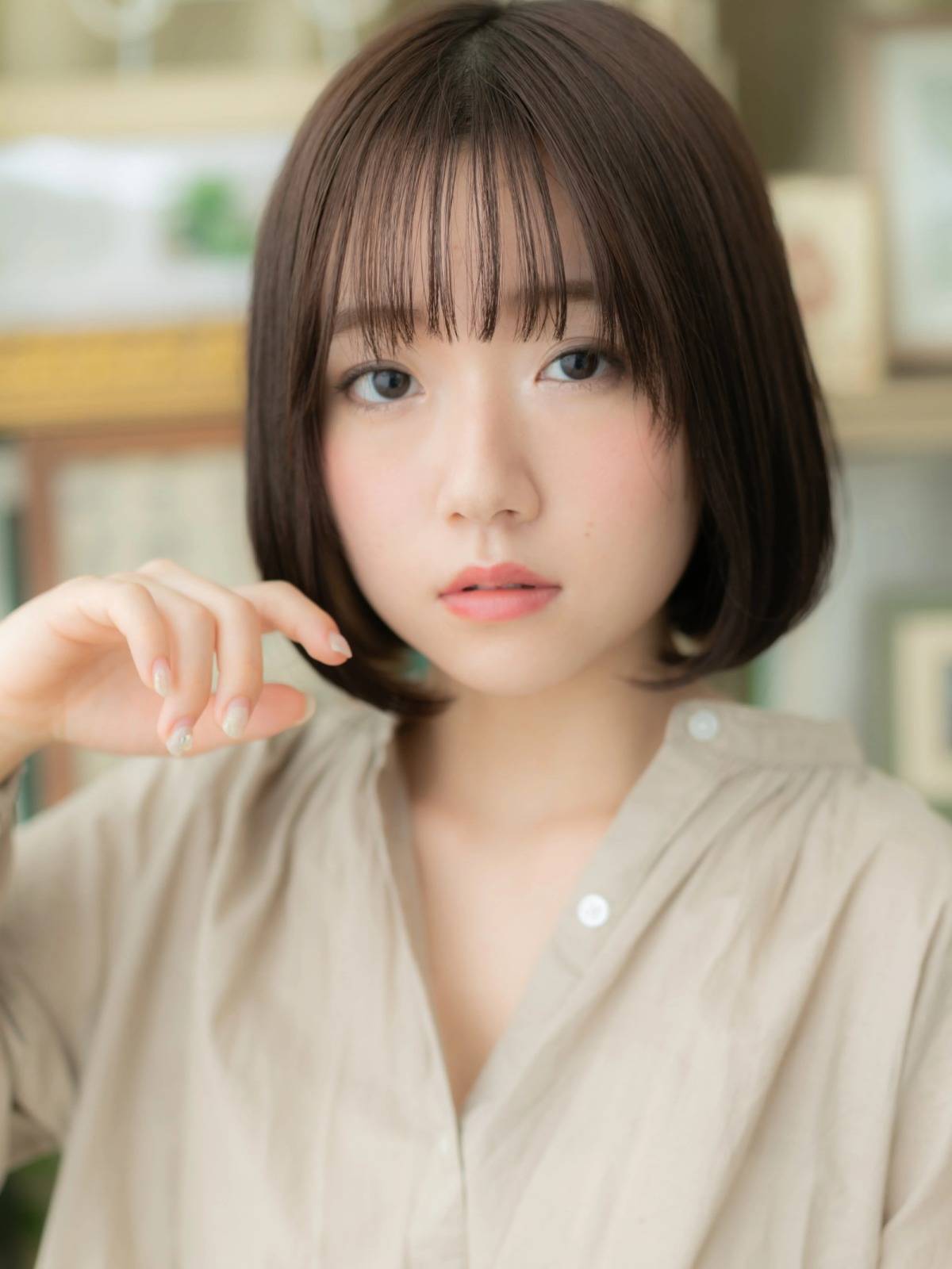 シンプルな前下がりボブ