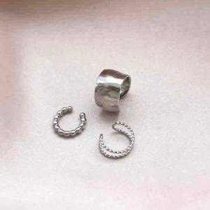 【3COINS】ピアスホールがなくてもOK！絶対使える「イヤーアクセ」