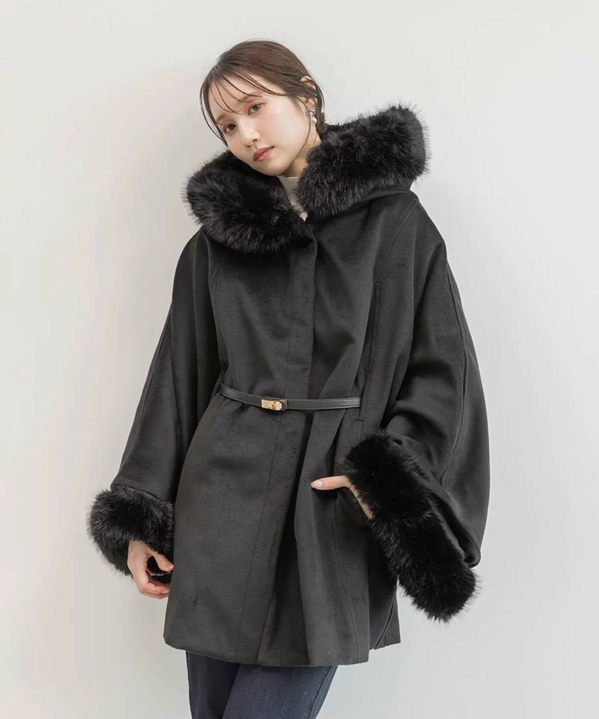 RANDA 2WAY ファー付きミドルケープコート