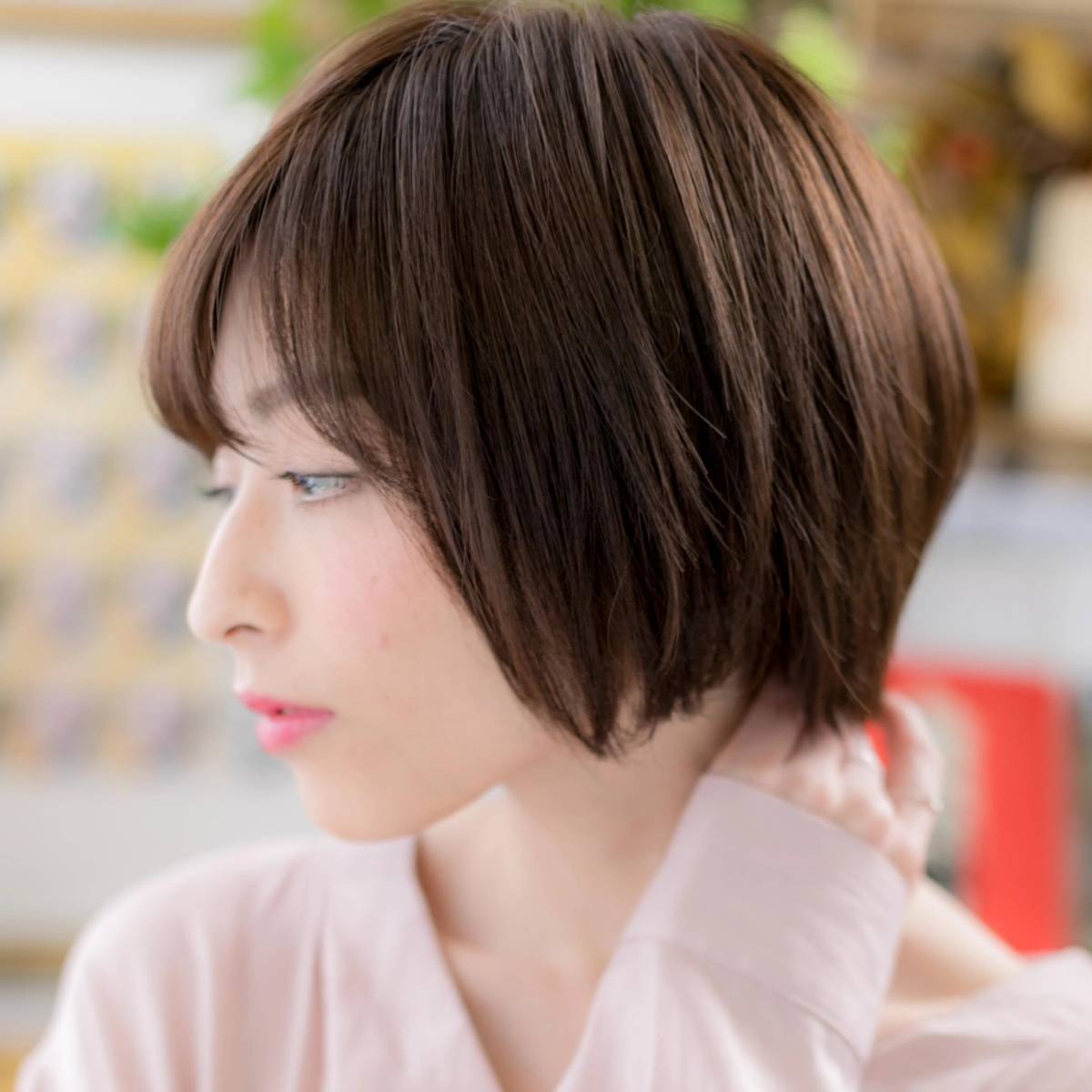 まとまり前下がりボブ