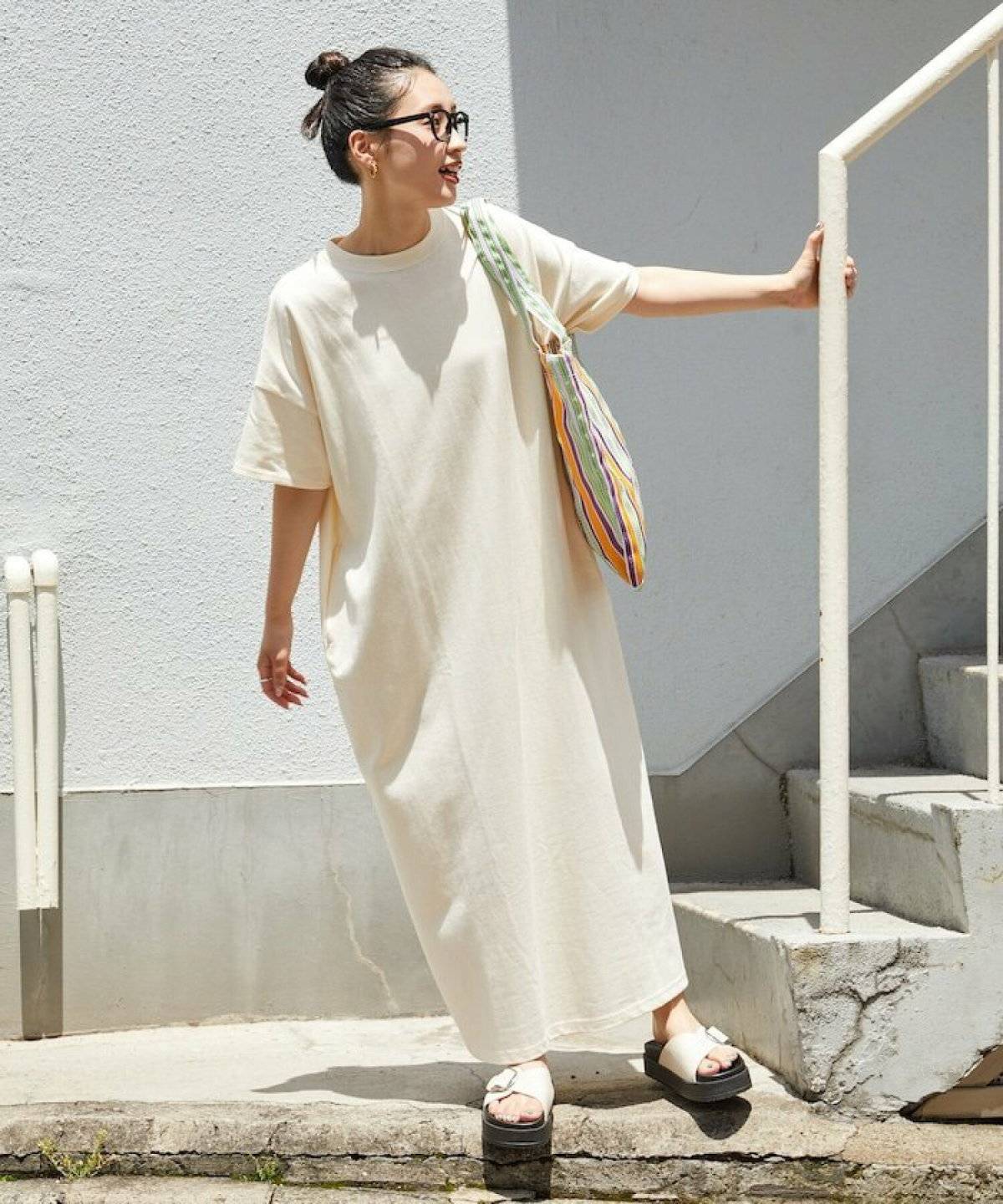 Tシャツワンピでゆったりスタイル