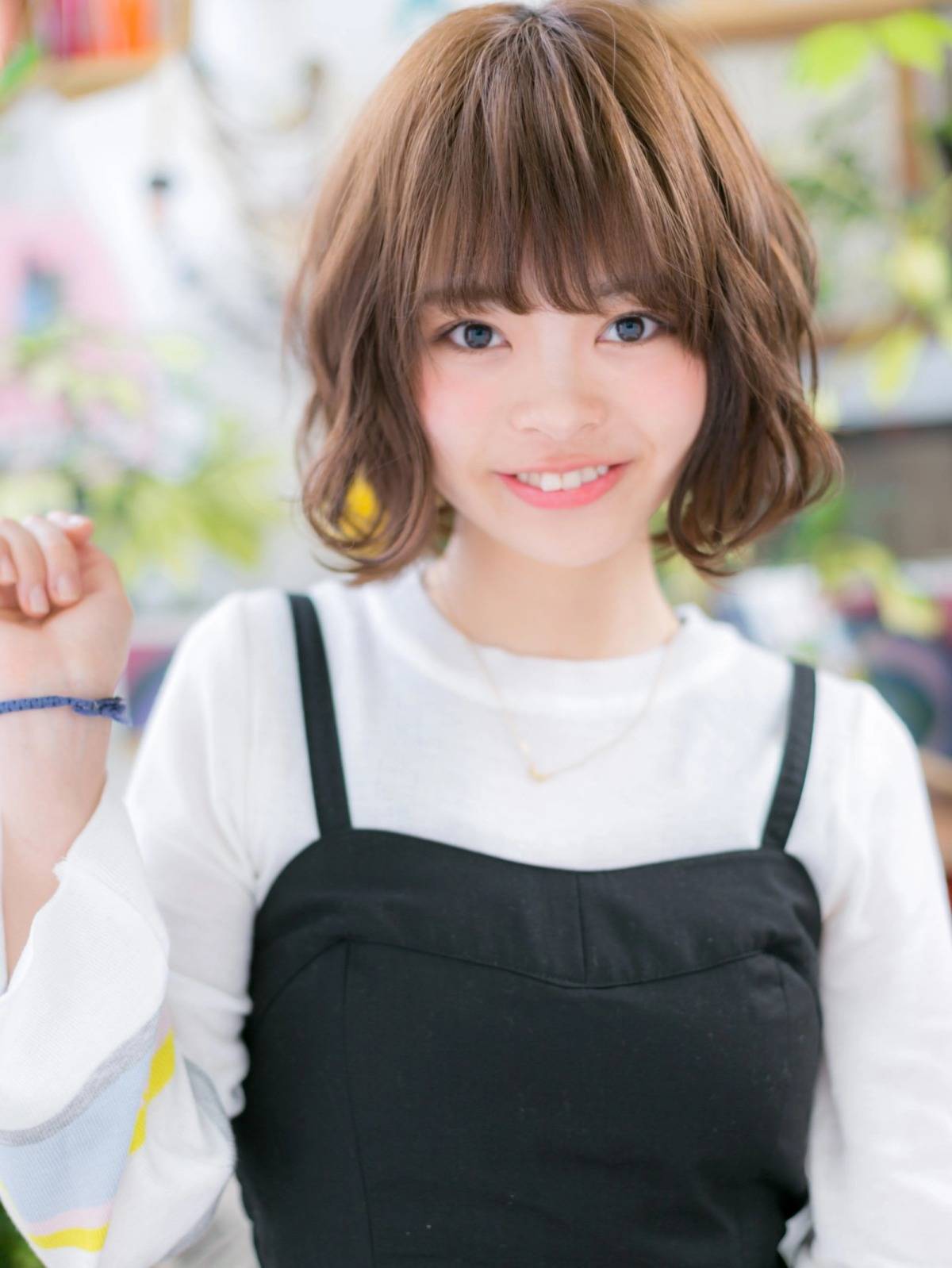 立体感ウェーブボブ