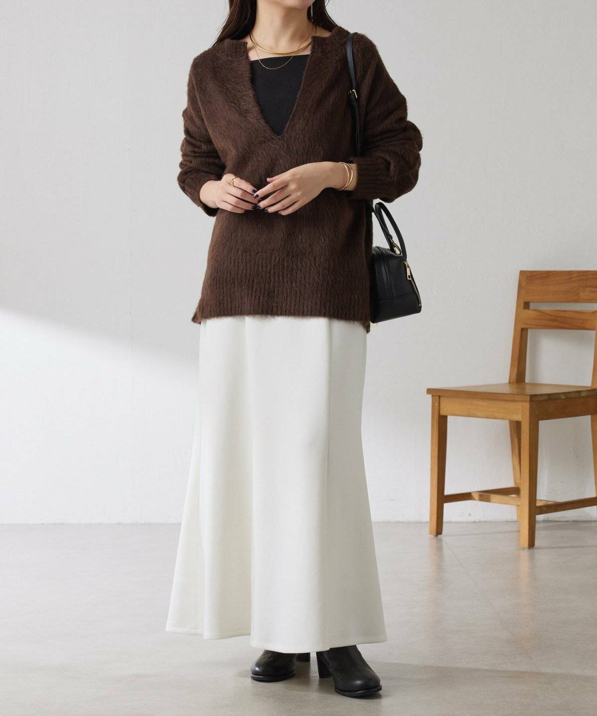 スカートコーデの女性