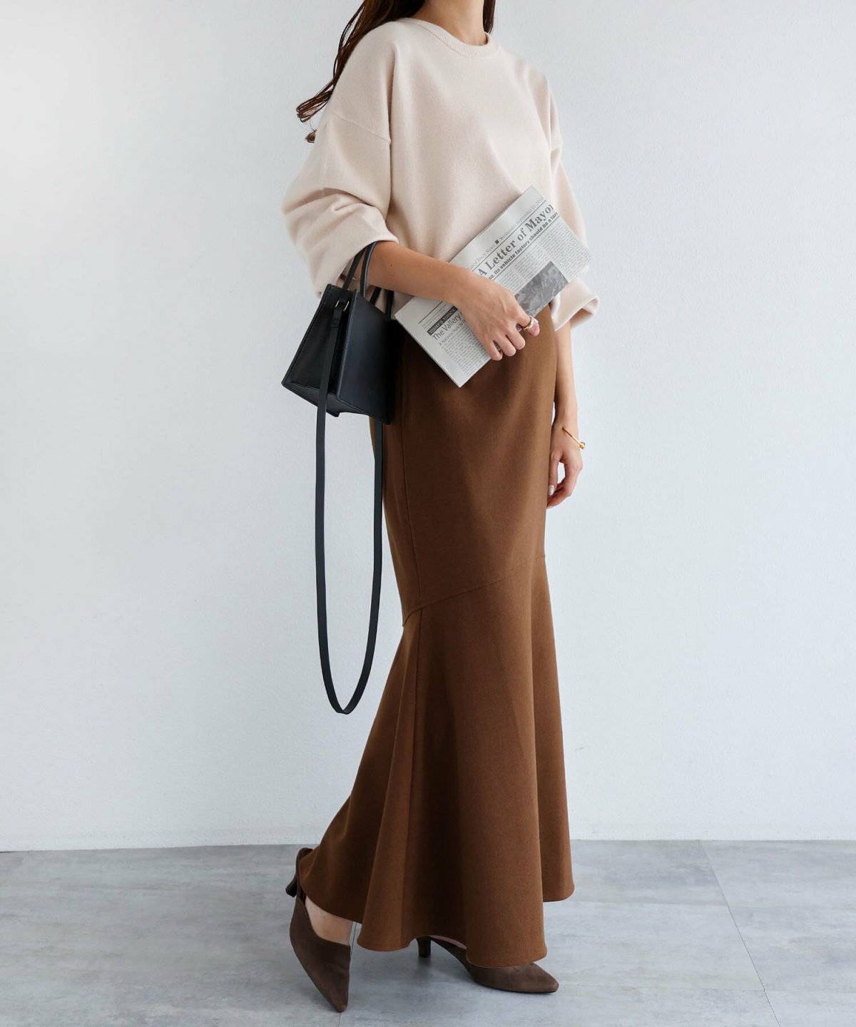 スカートコーデの女性