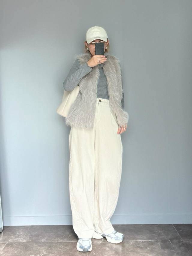 シアートップス×ファーベストの重ね着が◎