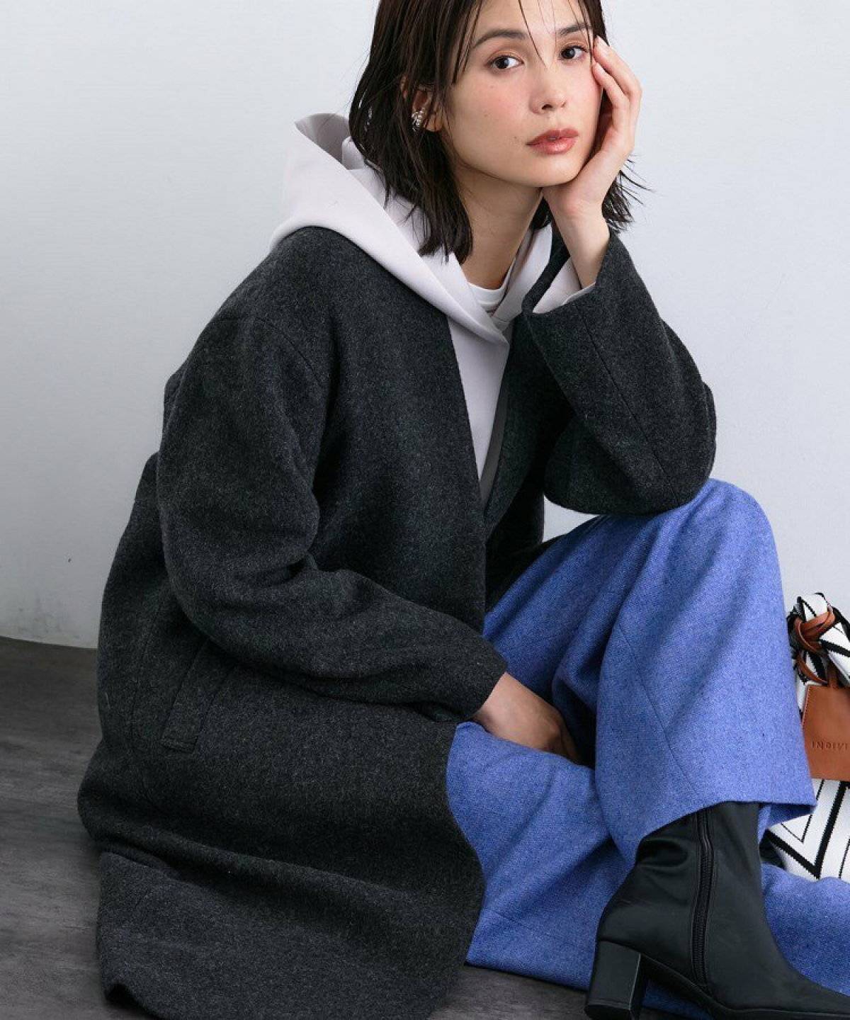 冬コーデの女性