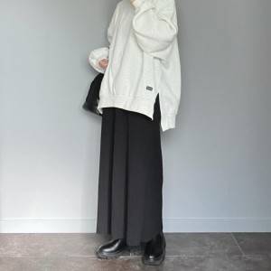 【2025年12月】おばさん感、ゼロ……！全然老け見えしないスカートコーデ5選