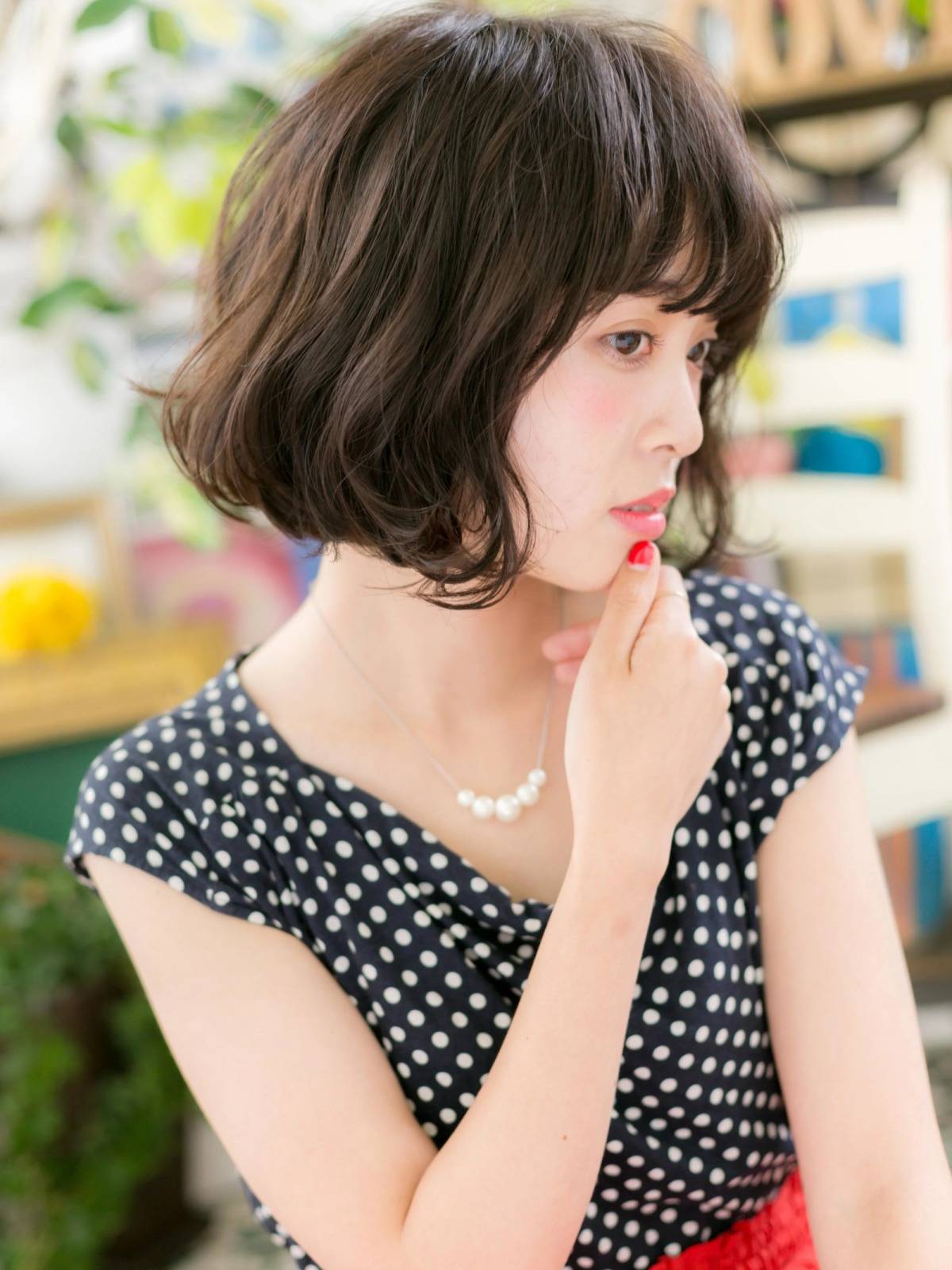 暗めアッシュのゆるボブ