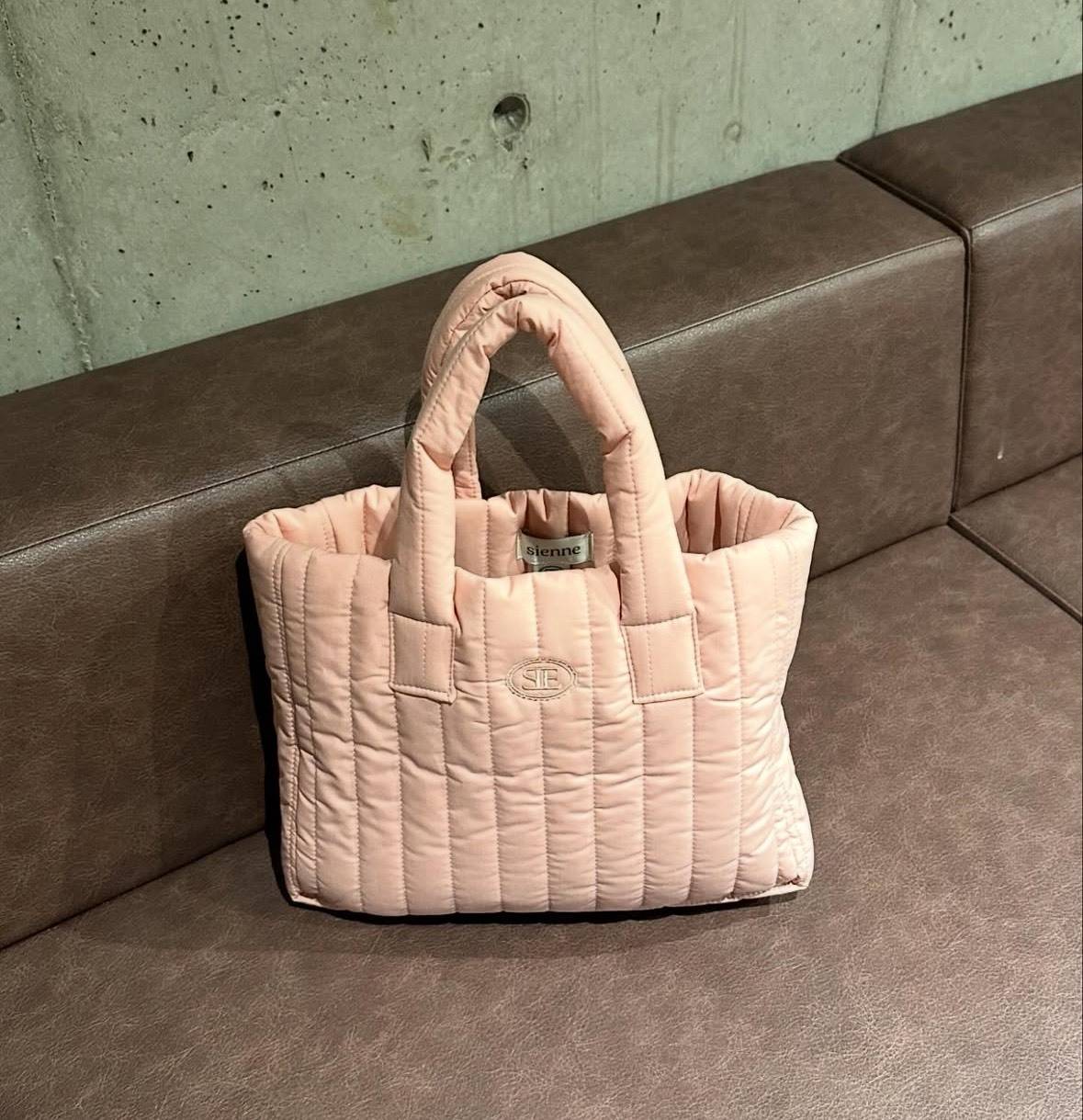 SIENNEの「Padding Bag」