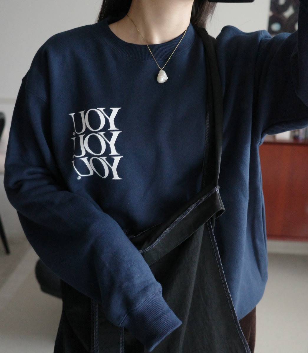 youvresのスウェットコーデ