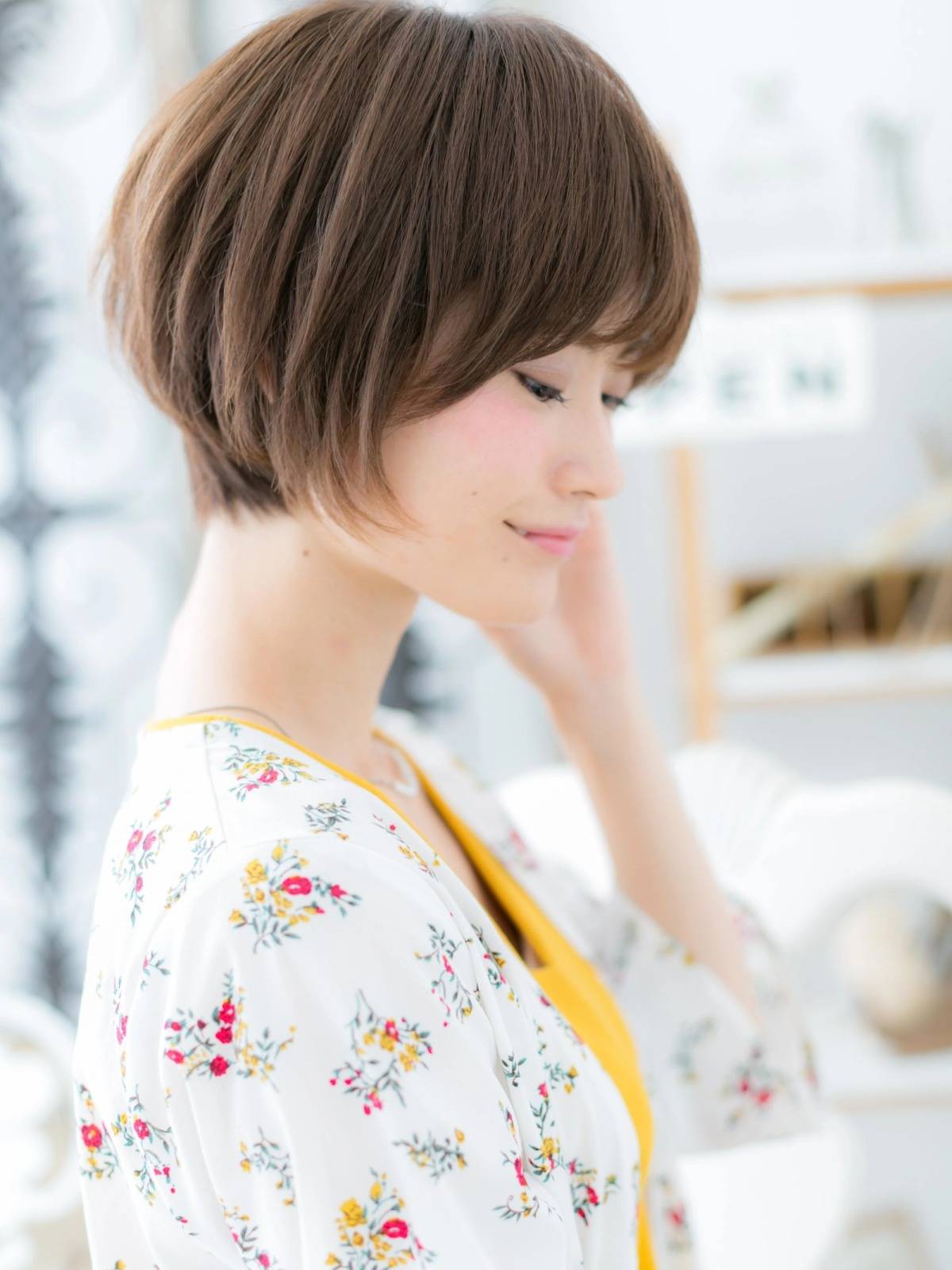 前下がりマッシュショート