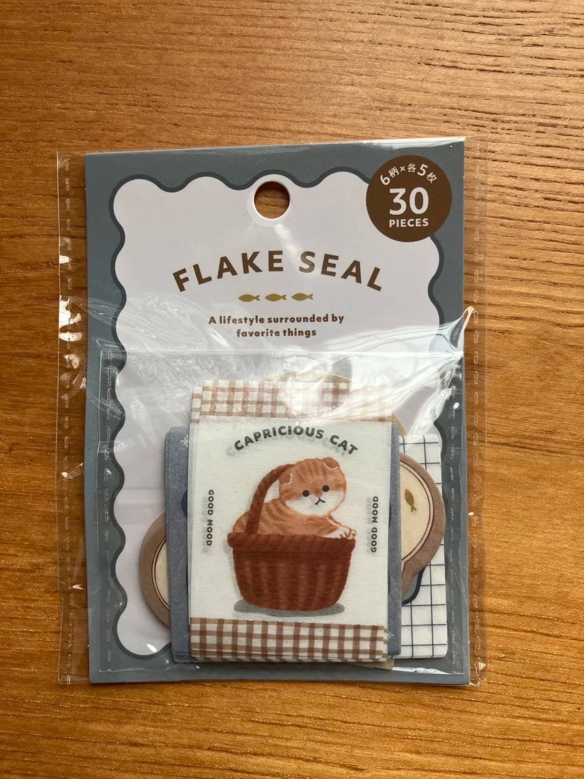 Seria(セリア):フレークシール ふんわりねこ柄