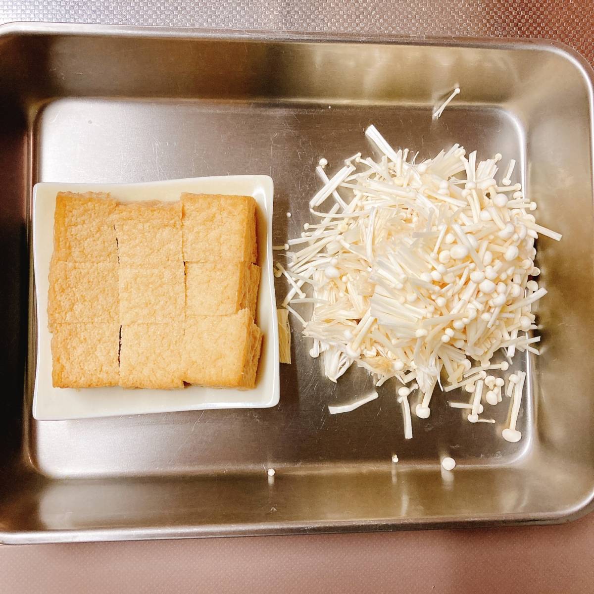 JAグループ公式の「えのきカリカリ油揚げ味噌汁」のレシピ