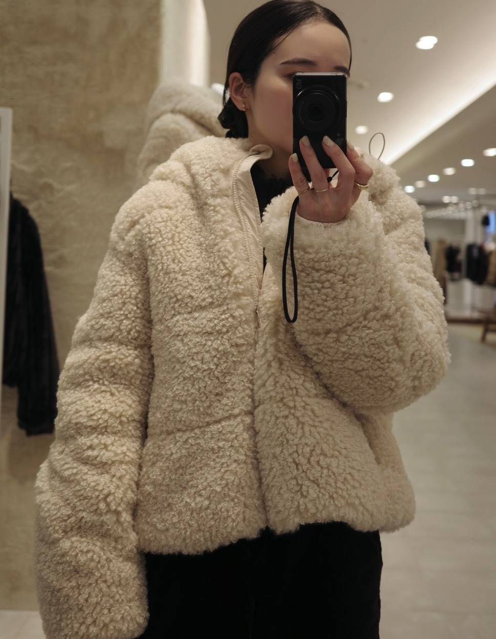 SAVE THE DUCKのボアジャケット