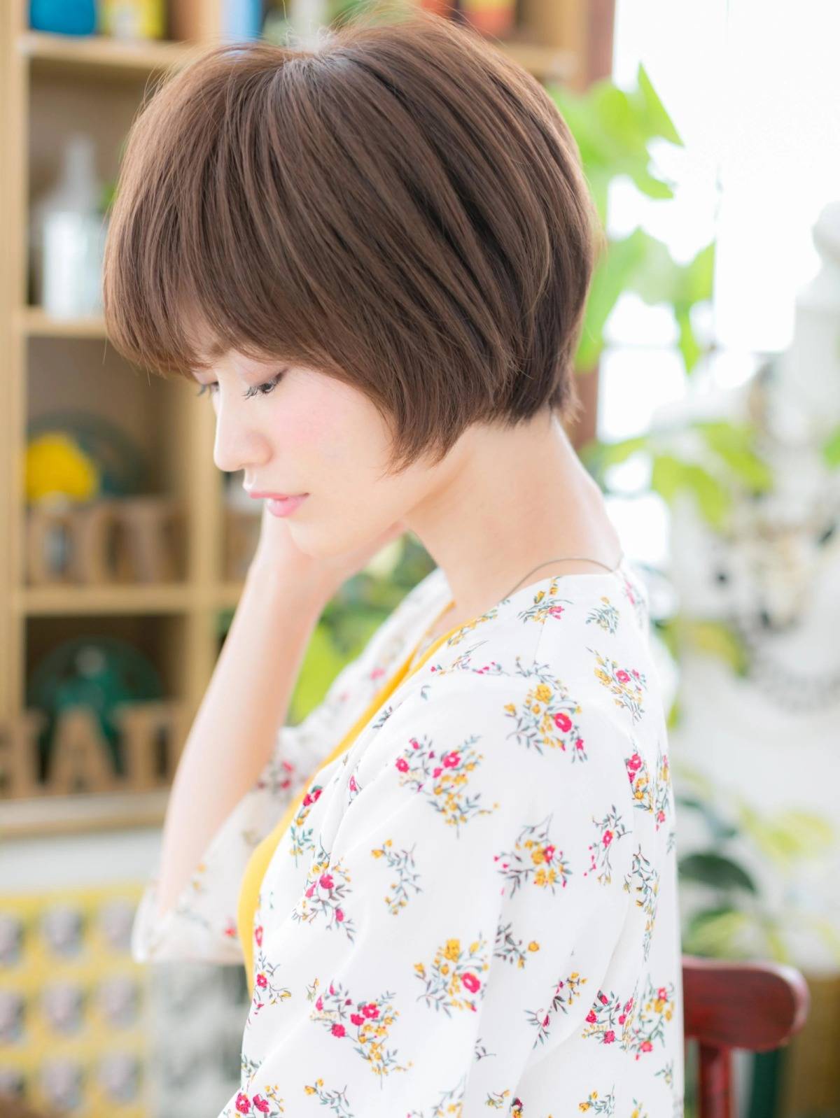 前下がりマッシュショート