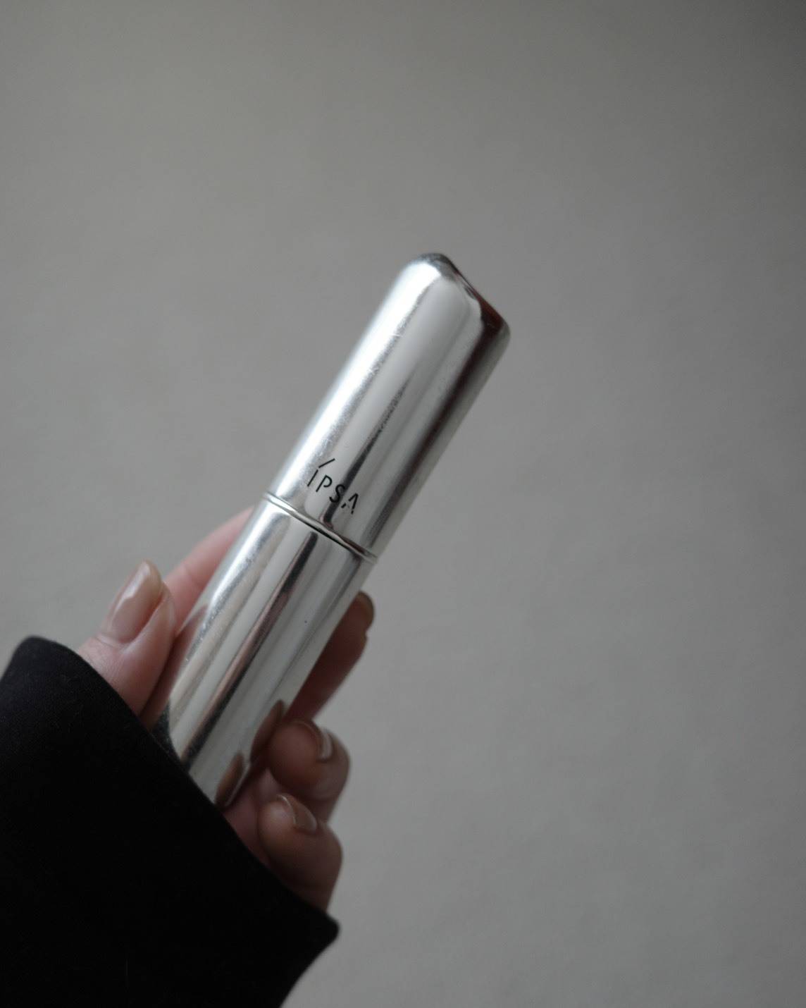 イプサの「ザ・タイムR デイエッセンススティック」