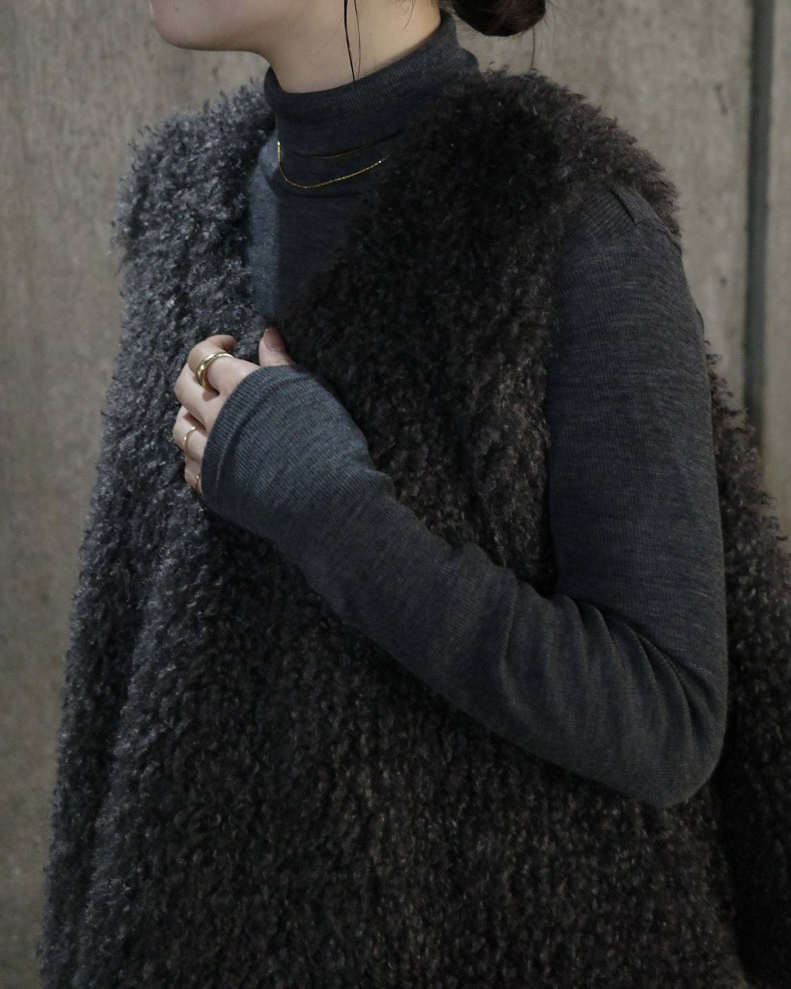 tokyobasicの「ミラクルウール100%リブタートルネックプルオーバー」