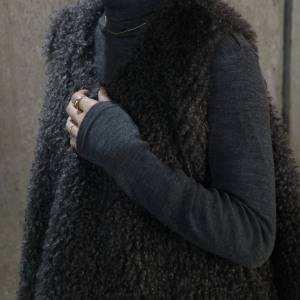 重ねてももたつかないのが嬉しい♡首元すっきり暖かい「TOKYO BASIC」のタートルネック