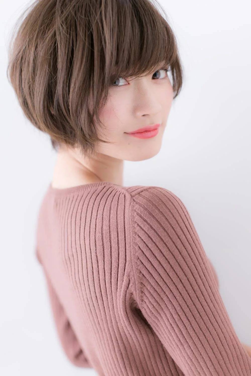 フェミニンなゆるショート