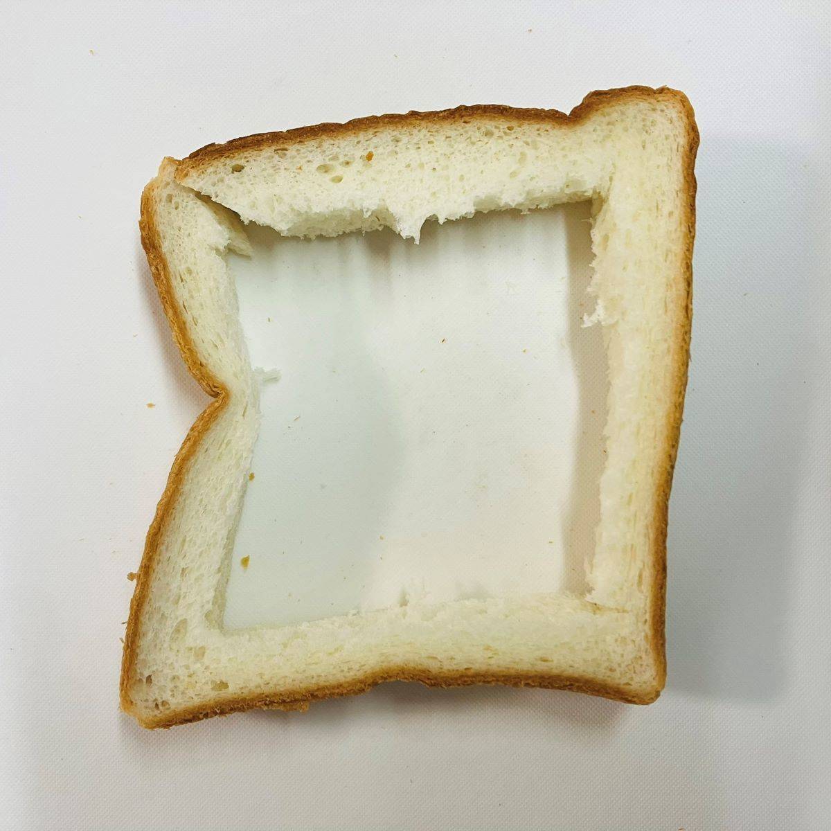 フジパン公式の「パン耳でつくるシナモンロール」のレシピ