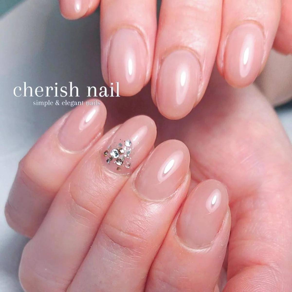 境目が自然なグラデーションネイル