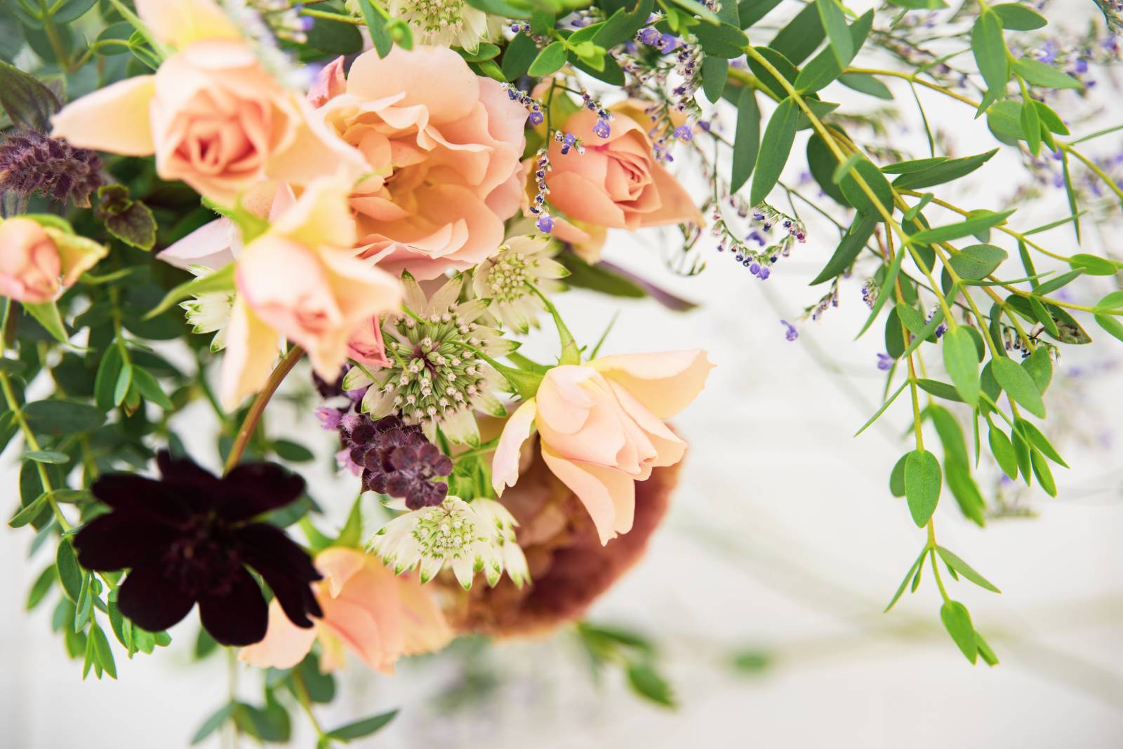 ダイニング　人気運　上がる　生花