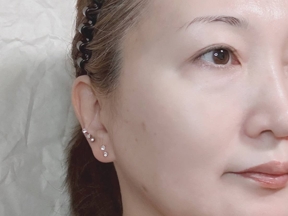 matsukiyo muice マツキヨ ミュアイス スポットメンテパウダー MC01 トトノエベージュ 塗布前 ファンデ後 筆者顔