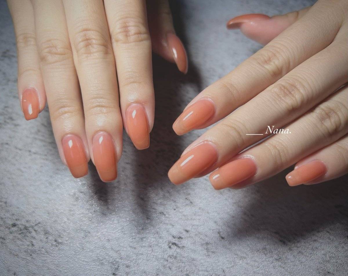 コーラルオレンジネイル