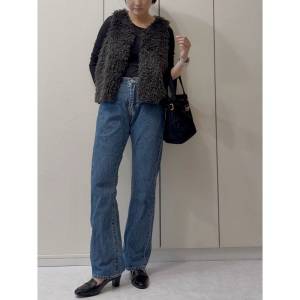 【2025年12月】こう着れば大人可愛い……！旬のデニムパンツコーデ5選