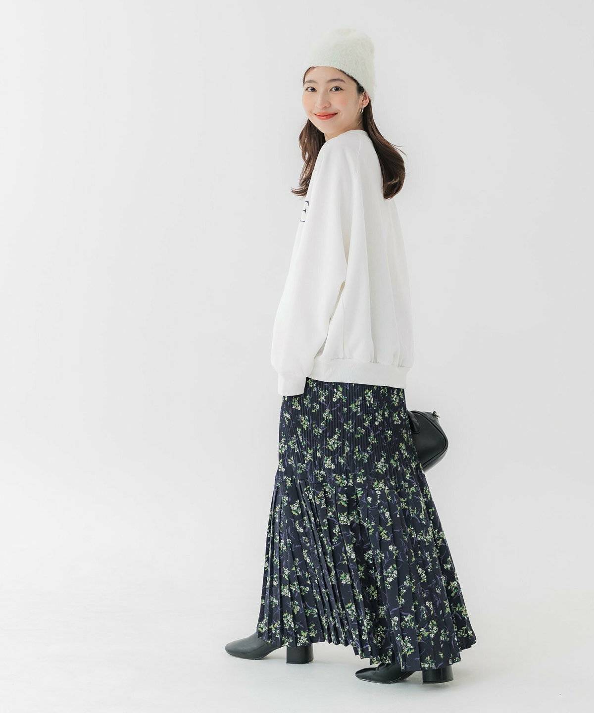 スウェットを着た女性