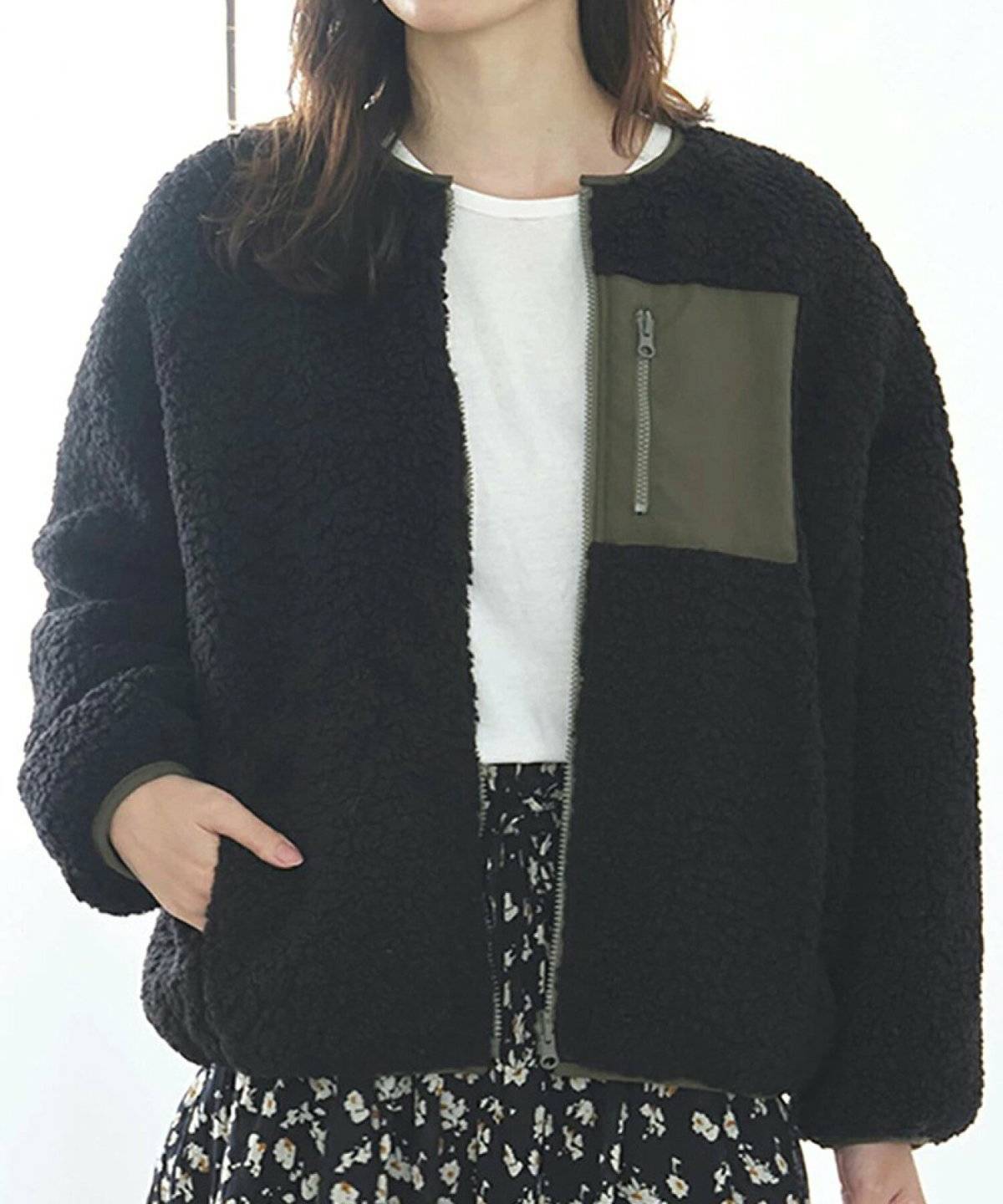 スウェットを着た女性