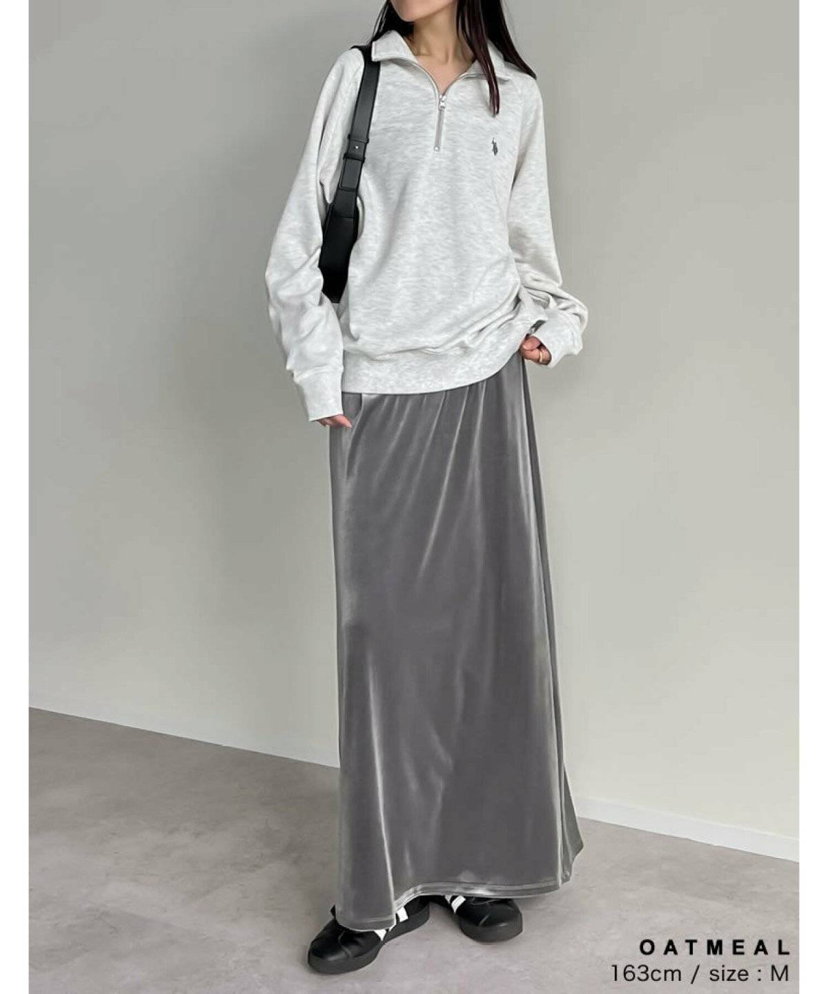 スウェットを着た女性