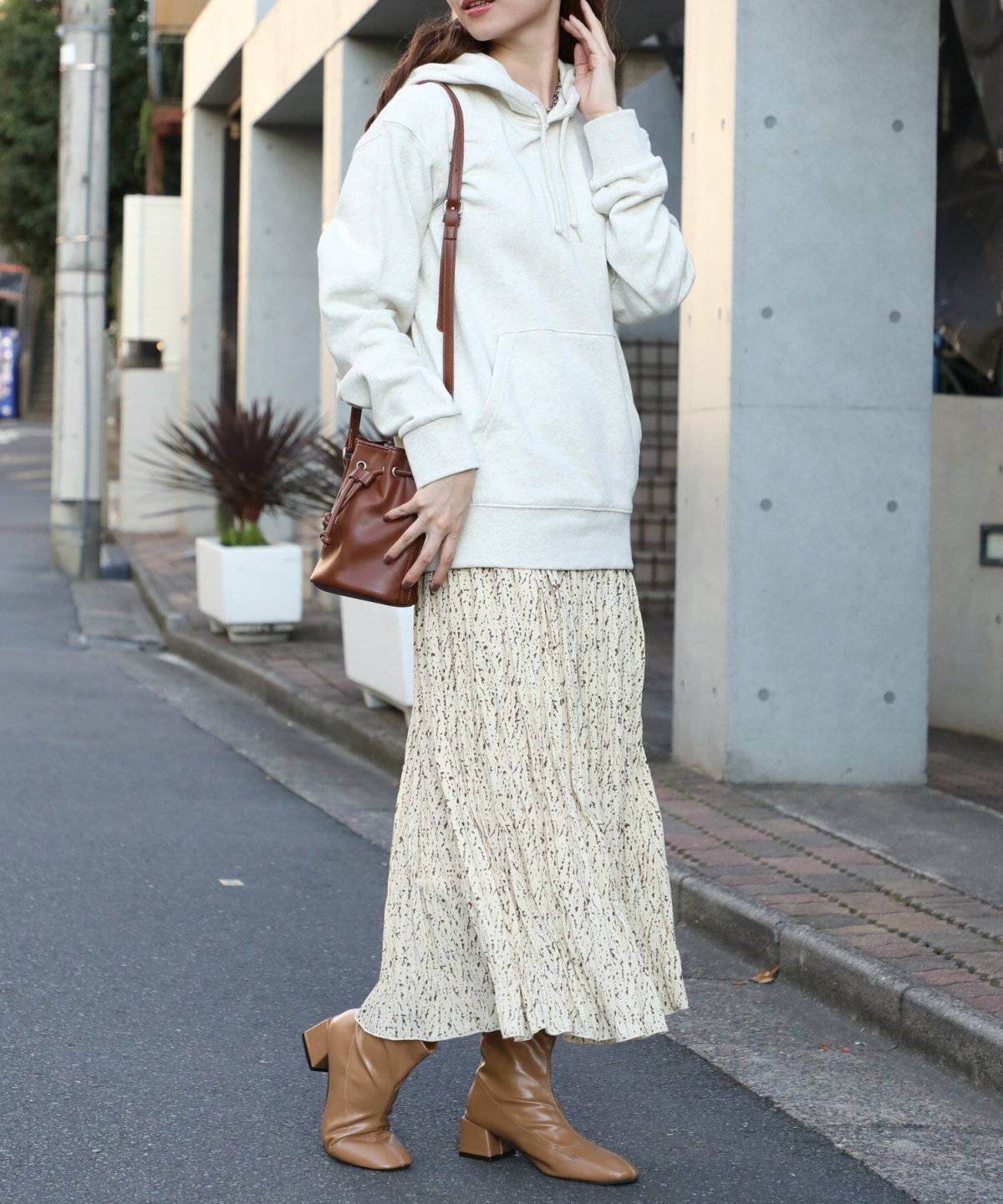 スウェットを着た女性