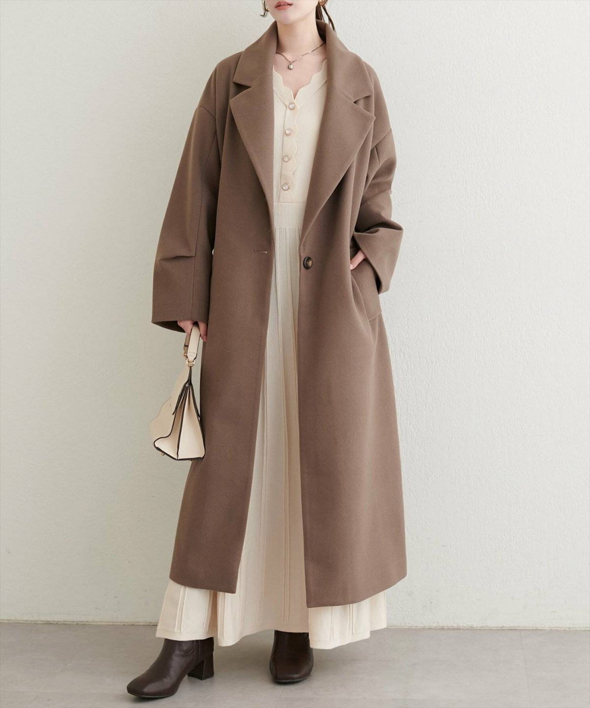 ニットワンピースコーデ