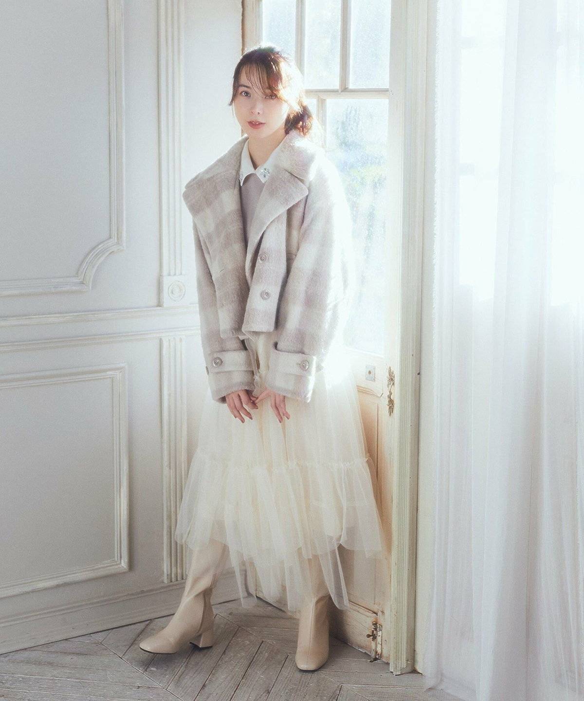 スカートコーデの女性