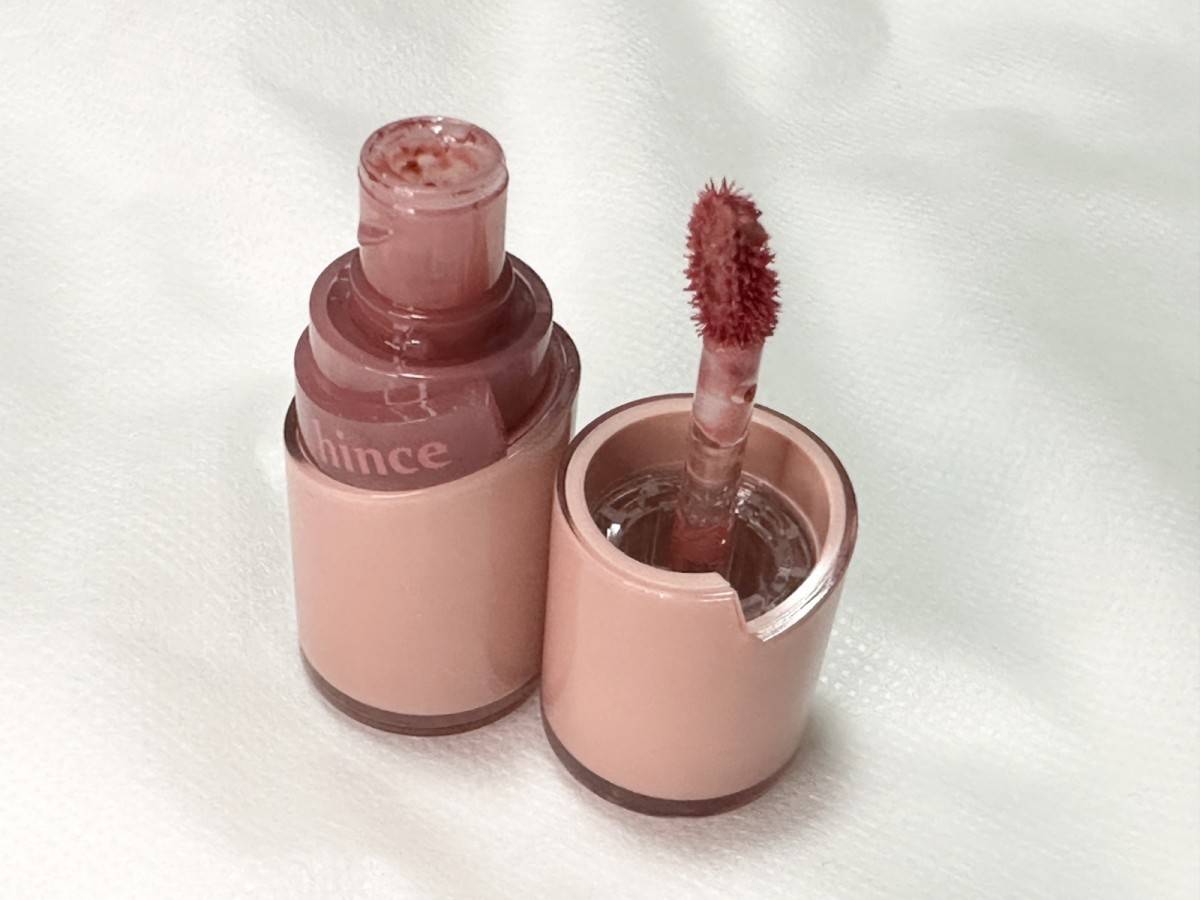 hince ロウグロウジェルティント 開けた状態