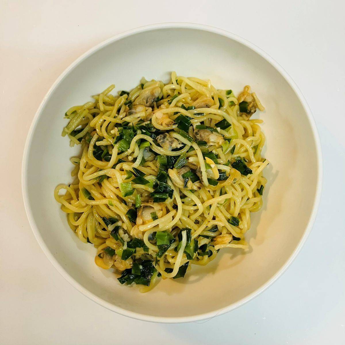 マルちゃん公式の「牡蠣のガーリックバター焼そば」のレシピ