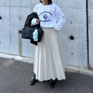 【2025年12月】こう着ると、老け見えしない！大人のスカートコーデ5選