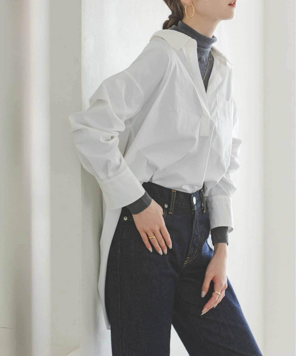 前だけインコーデの女性