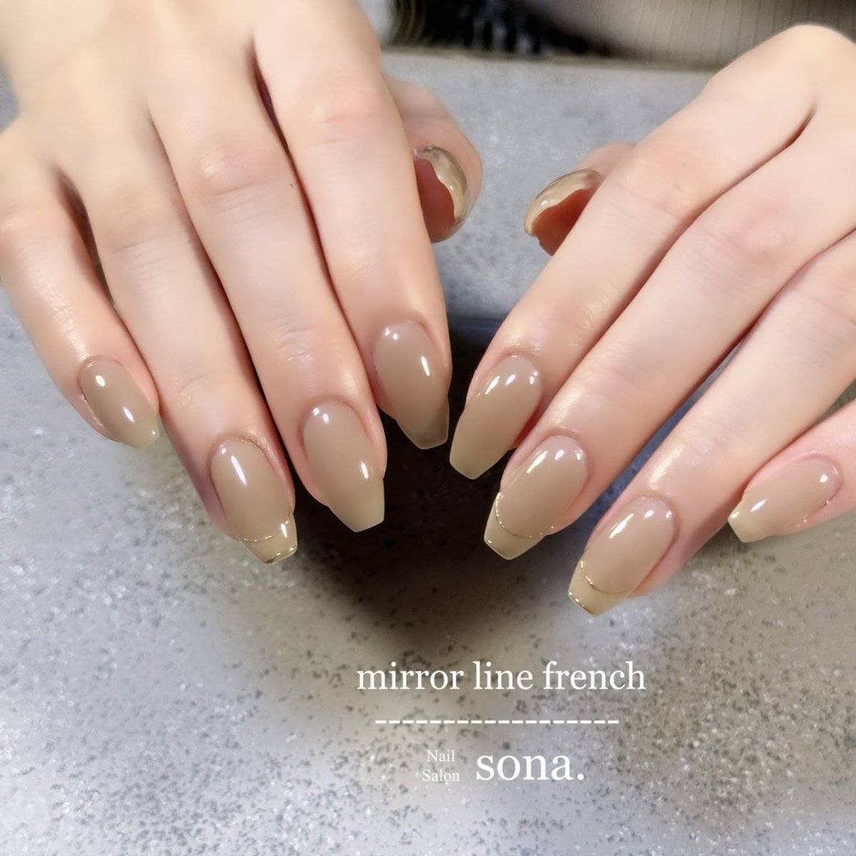 くすみベージュネイル