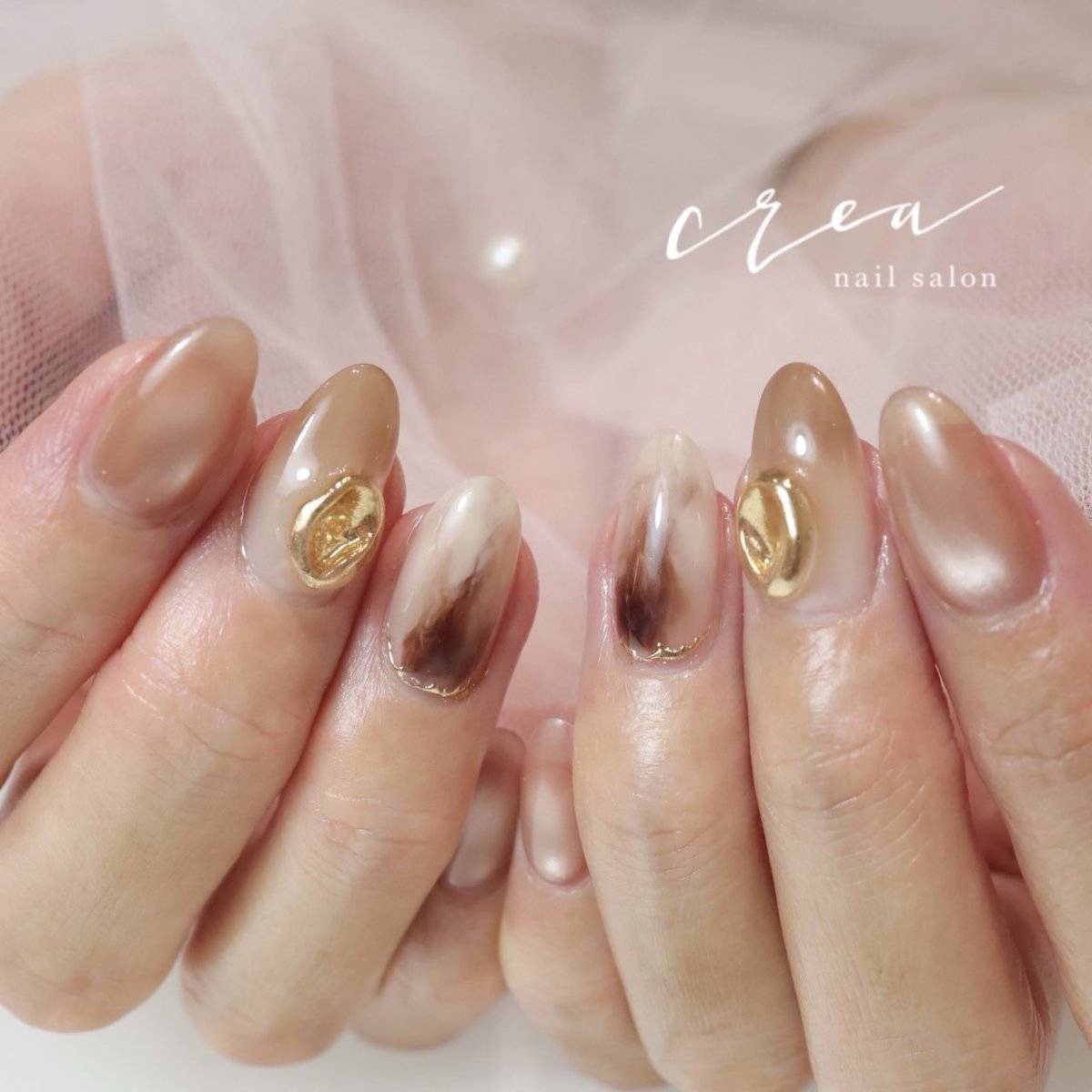 くすみベージュネイル