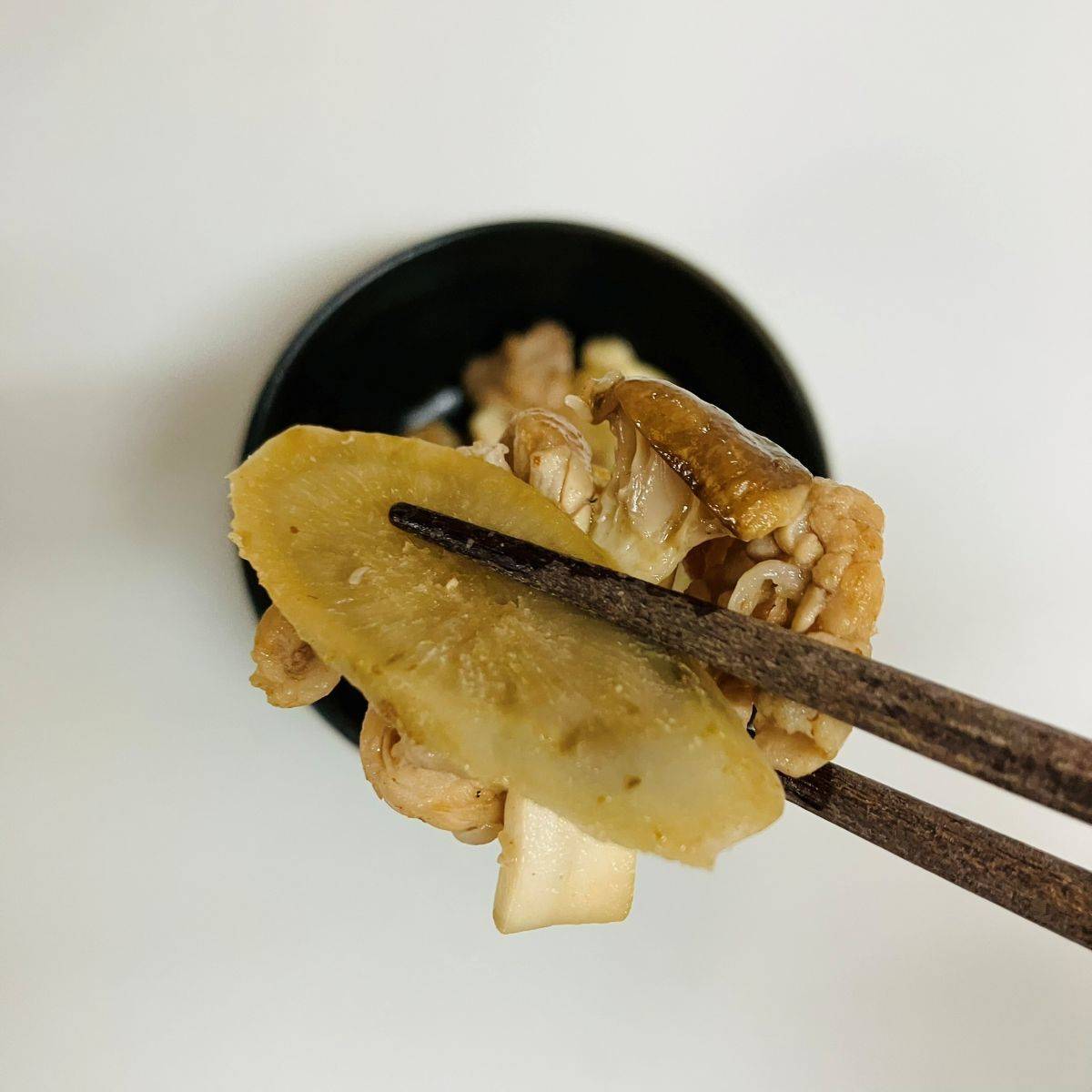 JAグループ公式の「さっぱり!ゴボウと豚肉とえのきの炒め物」のレシピ