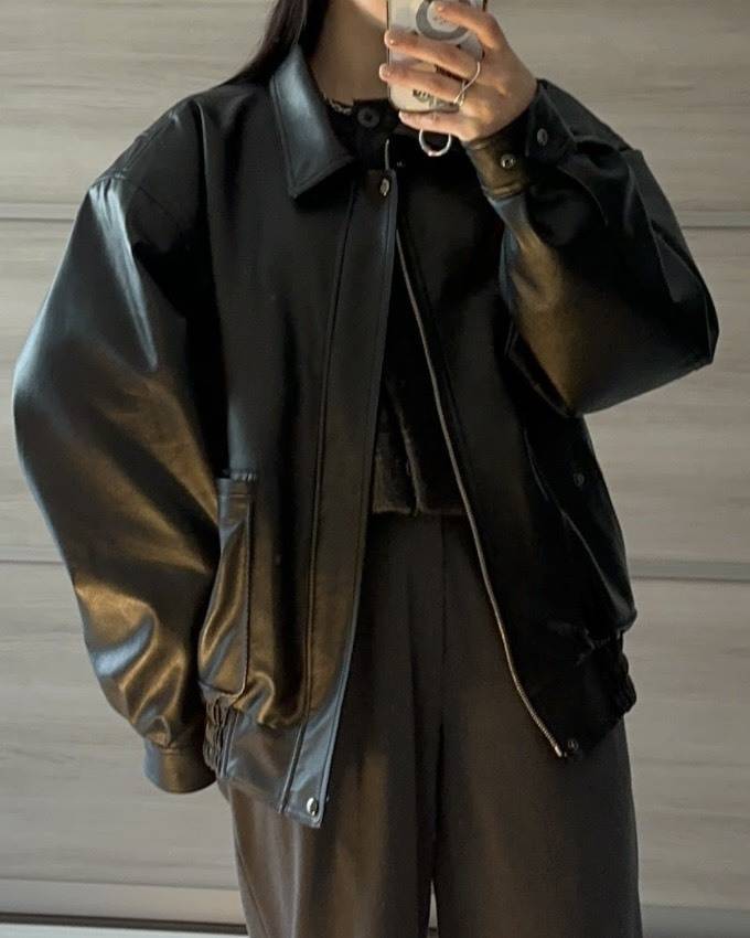 レザージャケットコーデ