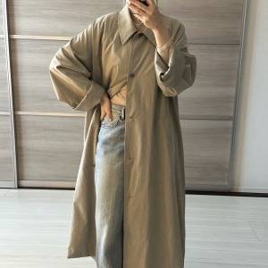 大人スタイルに欠かせない一着。「トレンチコート」でつくる上品シルエット