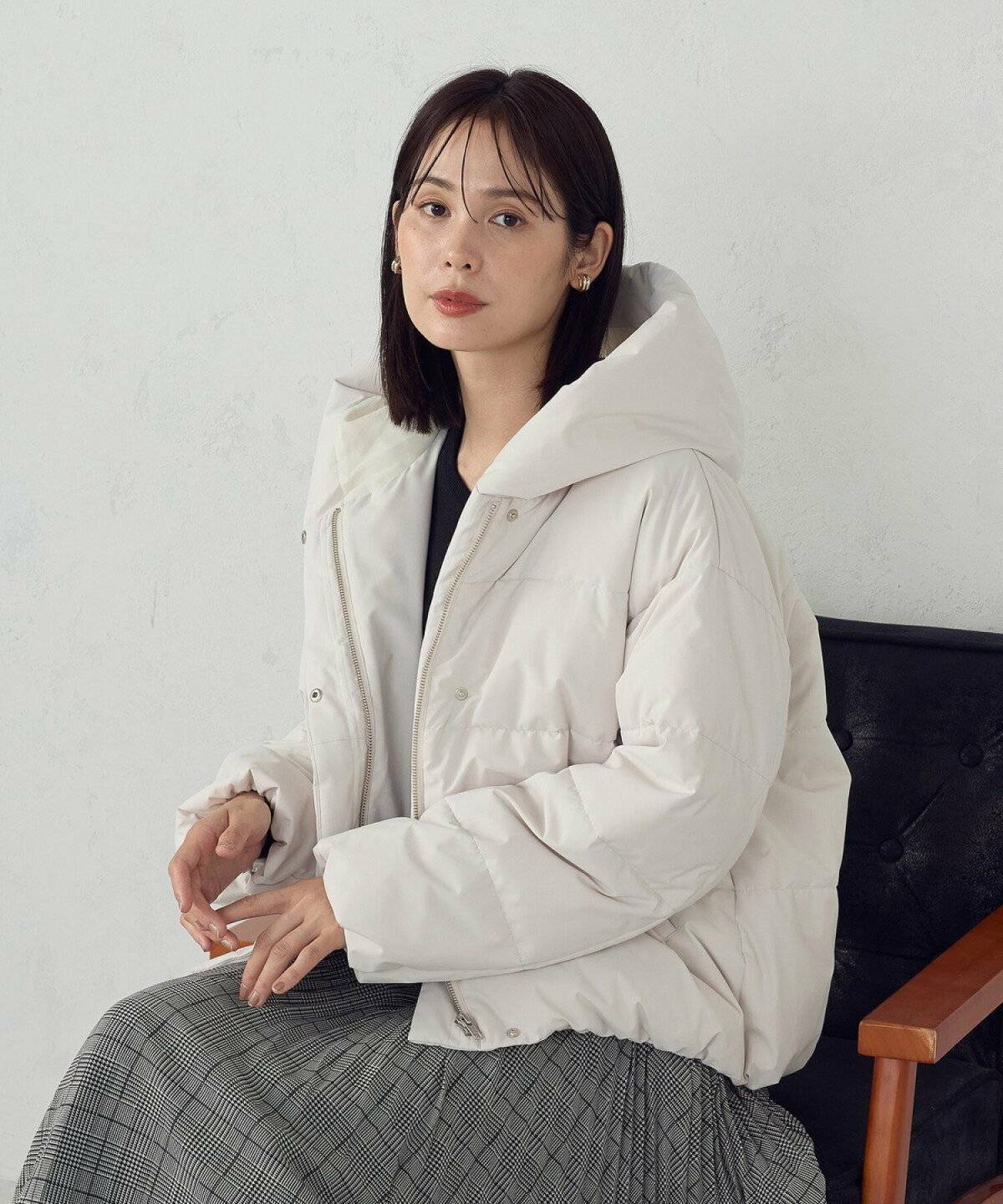 スカートコーデの女性